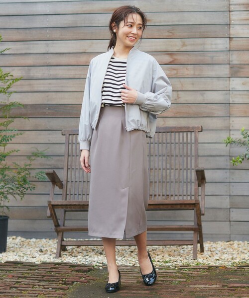 Feroux（フェルゥ）の「【洗える】タックストレート スカート（スカート・レディース・ライトグレー系/ベージュ系・2/1）」の9枚目の写真