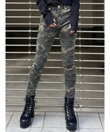 カモフラ柄スキニーパンツ