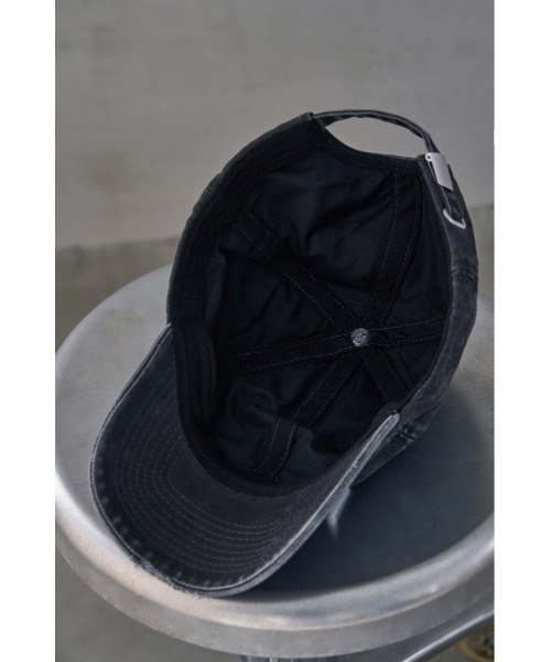 AZUL by moussy（アズールバイマウジー）の「ALTERNATIVE PIGMENT CAP/オルターナティブピグメントキャップ（キャップ・メンズ・ブラック/ブルー/クリアレッド・FREE）」の8枚目の写真