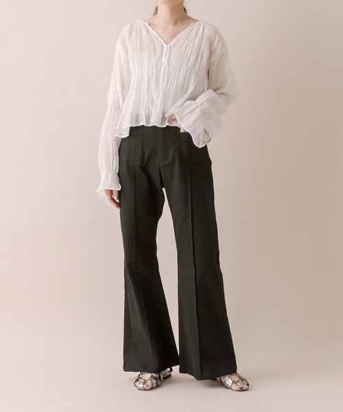 mline（エムライン）の「[mline]シアーギャザーブラウス（シャツ/ブラウス・レディース・ブルー/オフホワイト/イエロー/ブラック・FREE）」の10枚目の写真