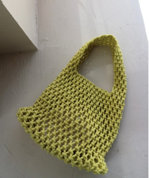 TRUNC（トランクエイティーエイト）の「Rope Knitting Bag（ハンドバッグ・レディース・グリーン/イエロー/ブラック/アイボリー・FREE）」の4枚目の写真