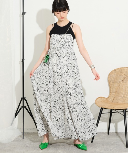 ブライスアウトフィット　ビスチェとキャミワンピ　ベージュモチーフxホワイト ブライスアウトフィット ビスチェとキャミワンピ ベージュ