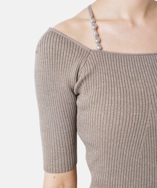 LE CIEL BLEU(ルシェルブルー)の「パールストラップハーフスリーブニットトップ / Pearl Strap Half Sleeve Knit Top(ニット/セーター・レディース・グレー/ブラック/オフホワイト/ベージュ・36)」の10枚目の写真
