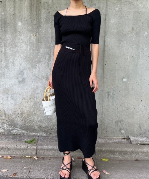 LE CIEL BLEU(ルシェルブルー)の「パールストラップハーフスリーブニットトップ / Pearl Strap Half Sleeve Knit Top(ニット/セーター・レディース・グレー/ブラック/オフホワイト/ベージュ・36)」の22枚目の写真