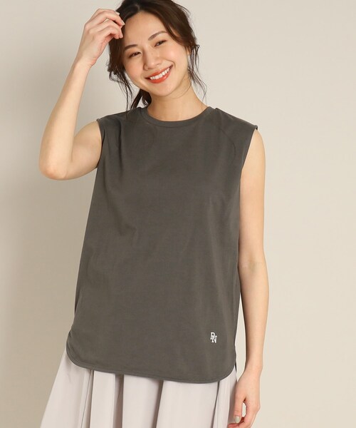 Dessin（デッサン）の「【洗える】シャツテールスリーブレスカットソー<XS~L>（Tシャツ/カットソー・レディース・ネイビー/ブルー/チャコールグレー/ホワイト系/ブラック/ダークウッド/モスグリーン・00/01/02/03）」の13枚目の写真