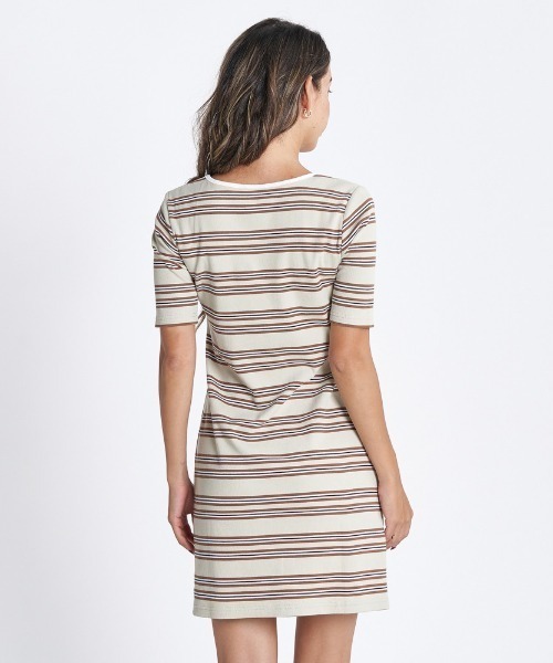 ROXY（ロキシー）の「SUNNY DAY DRESS/ロキシーワンピース（ワンピース・レディース・ベージュ/ホワイト/ブラック/ブラック系その他・MEDIUM/LARGE/SMALL）」の12枚目の写真