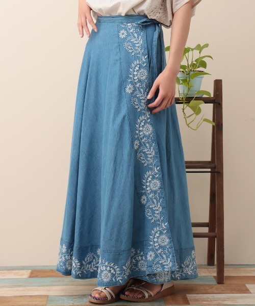 チチカカ(チチカカ)の「Shanti Shanti 刺繍デニムラップスカート【WEB限定】(デニムスカート・レディース・ブルー・FREE)」の13枚目の写真