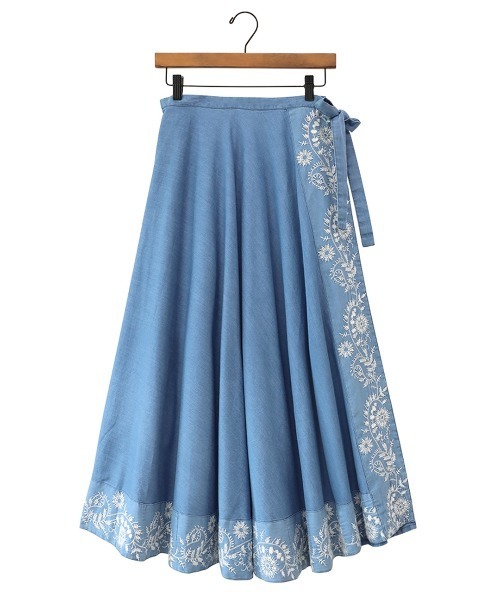 チチカカ(チチカカ)の「Shanti Shanti 刺繍デニムラップスカート【WEB限定】(デニムスカート・レディース・ブルー・FREE)」の6枚目の写真
