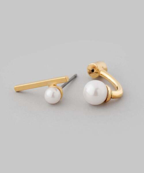 ANEMONE(アネモネ)の「メタルバー×パールバックキャッチピアス(ピアス(両耳用)・レディース・シルバー/ゴールド・FREE)」の3枚目の写真