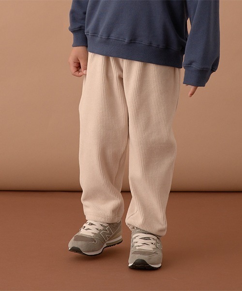 b・ROOM（ビールーム）の「【やみつきになる着心地】ニットコールパンツ（その他パンツ・キッズ・アイボリー/ダークブラウン/チャコール/ブルーグリーン/パープル/ベージュ・140cm/110cm/120cm/130cm/100cm）」の2枚目の写真