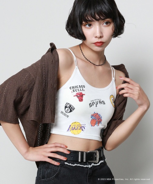 PAGEBOY（ページボーイ）の「NBAマルチプリントショートキャミ（キャミソール・レディース・ブラック/オフホワイト・FREE）」の7枚目の写真