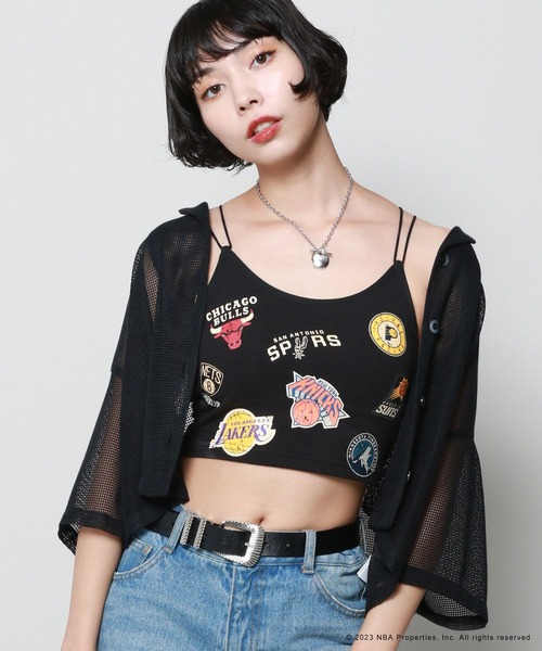 PAGEBOY（ページボーイ）の「NBAマルチプリントショートキャミ（キャミソール・レディース・ブラック/オフホワイト・FREE）」の4枚目の写真