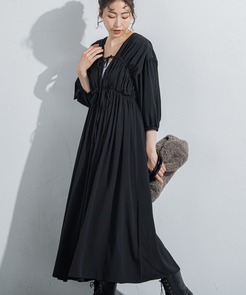 VICKY（ビッキー）の「【前後2Wayで楽しめる万能デザイン】シャーリングギャザーワンピース《洗濯機で洗える》（ワンピース・レディース・ブラック/オレンジ/カーキ・M）」の9枚目の写真