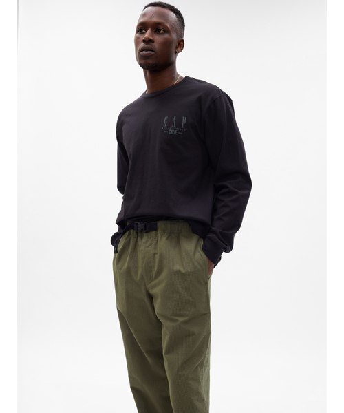 GAP(ギャップ)の「ベルテッド トラックパンツ(チノパンツ・メンズ・ブラウン/ブラック/グリーン・M/XS/L/S/XL)」の5枚目の写真