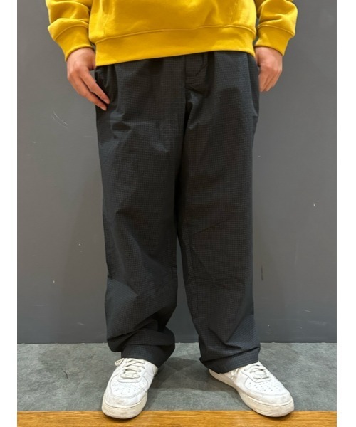 GAP(ギャップ)の「ベルテッド トラックパンツ(チノパンツ・メンズ・ブラウン/ブラック/グリーン・M/XS/L/S/XL)」の14枚目の写真