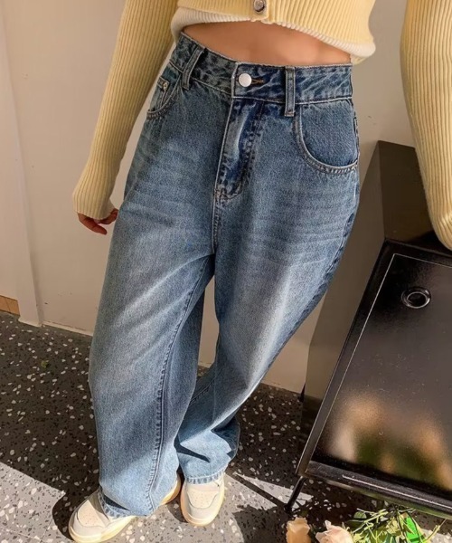 DIAVEL（ディアベル）の「花柄刺しゅうデニムパンツ（デニムパンツ・レディース・ブルー/ダークグレー/サックスブルー・S/M/L）」の5枚目の写真