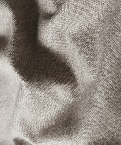 &. NOSTALGIA(アンドドットノスタルジア)の「【ZOZO限定】ハート釦クルーネックカーディガン(カーディガン/ボレロ・レディース・ブラック/グレー/ブルー・FREE)」の5枚目の写真