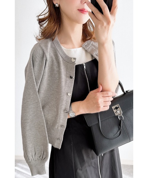 &. NOSTALGIA(アンドドットノスタルジア)の「【ZOZO限定】ハート釦クルーネックカーディガン(カーディガン/ボレロ・レディース・ブラック/グレー/ブルー・FREE)」の19枚目の写真