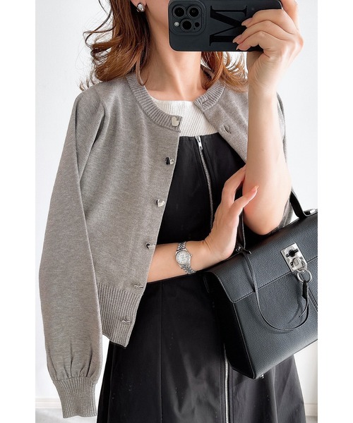 &. NOSTALGIA(アンドドットノスタルジア)の「【ZOZO限定】ハート釦クルーネックカーディガン(カーディガン/ボレロ・レディース・ブラック/グレー/ブルー・FREE)」の17枚目の写真