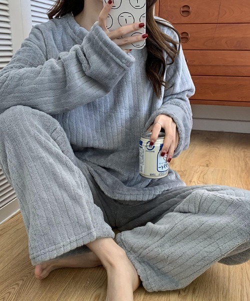 wears（ウェアーズ）の「ふわふわルームウェア（ルームウェア/パジャマ・レディース・グレー/ライトピンク/ホワイト/ブルー・FREE）」の2枚目の写真