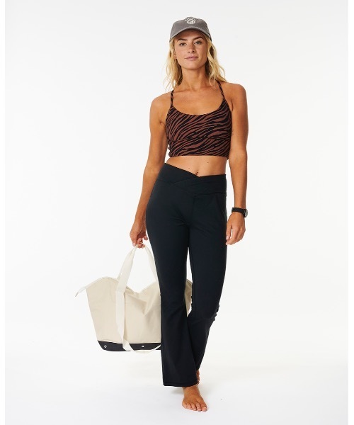 rip curl(リップカール)の「【RIPCURL(リップカール)】RSS VALLEY YOGA PANT レディース水陸両用フレアパンツ(その他パンツ・レディース・ブラック・X-SMALL/SMALL)」の7枚目の写真