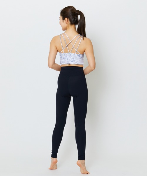 Julier Yoga and Relax(ジュリエヨガアンドリラックス)の「Julier Snow Flowerプリントショートトップス/パット付き(その他トップス・レディース・ホワイト/グレー/ベージュ・0/1)」の7枚目の写真