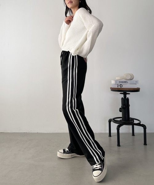 CLEA（クレア）の「サイドライントラックパンツ（その他パンツ・レディース・ブラック/ネイビー/カーキ・FREE/M/L）」の6枚目の写真