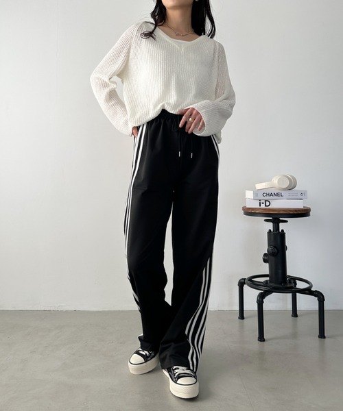 CLEA（クレア）の「サイドライントラックパンツ（その他パンツ・レディース・ブラック/ネイビー/カーキ・FREE/M/L）」の11枚目の写真