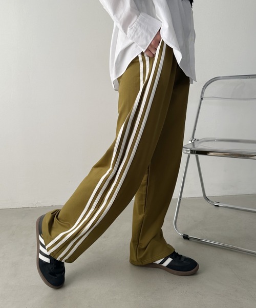 CLEA（クレア）の「サイドライントラックパンツ（その他パンツ・レディース・ブラック/ネイビー/カーキ・FREE/M/L）」の10枚目の写真