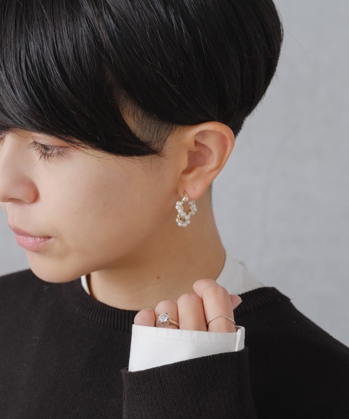 BIRTHDAY BAR（バースデイバー）の「淡水パール ツイストピアス（ピアス（両耳用）・レディース・ホワイト・フリー）」の6枚目の写真