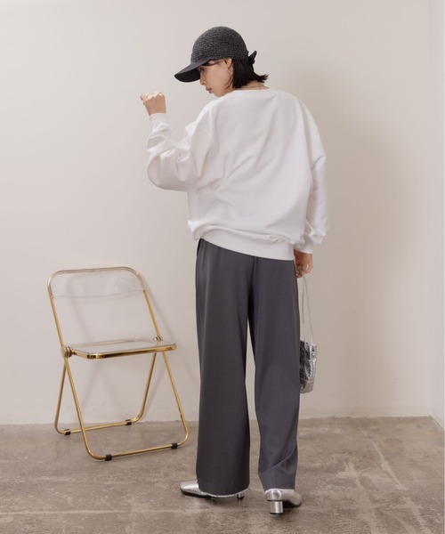 Eimee Law(エイミーロウ)の「NAMEラバースウェット(スウェット・レディース・オフホワイト/ネイビー・38)」の19枚目の写真