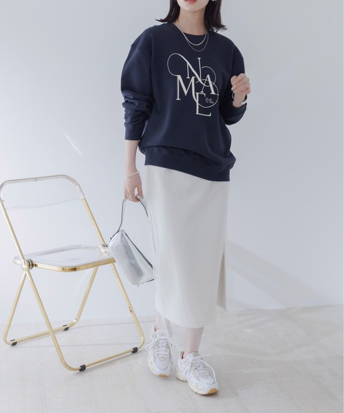 Eimee Law(エイミーロウ)の「NAMEラバースウェット(スウェット・レディース・オフホワイト/ネイビー・38)」の12枚目の写真