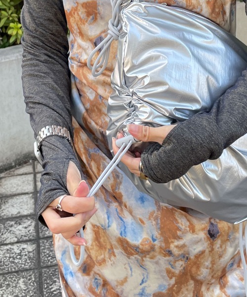 WEGO（ウィゴー）の「WEGO/ドロストギャザーショルダー（ショルダーバッグ・レディース・ホワイト/シルバー/ブラック系その他/ブラック/その他1/その他2/ホワイト系その他/ライトインディゴブルー/その他3/その他4/その他6/その他5・FREE）」の16枚目の写真