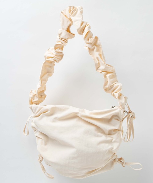 WEGO（ウィゴー）の「WEGO/ドロストギャザーショルダー（ショルダーバッグ・レディース・ホワイト/シルバー/ブラック系その他/ブラック/その他1/その他2/ホワイト系その他/ライトインディゴブルー/その他3/その他4/その他6/その他5・FREE）」の18枚目の写真