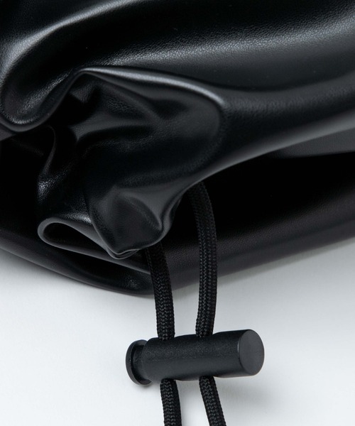 WEGO（ウィゴー）の「WEGO/ドロストギャザーショルダー（ショルダーバッグ・レディース・ホワイト/シルバー/ブラック系その他/ブラック/その他1/その他2/ホワイト系その他/ライトインディゴブルー/その他3/その他4/その他6/その他5・FREE）」の19枚目の写真