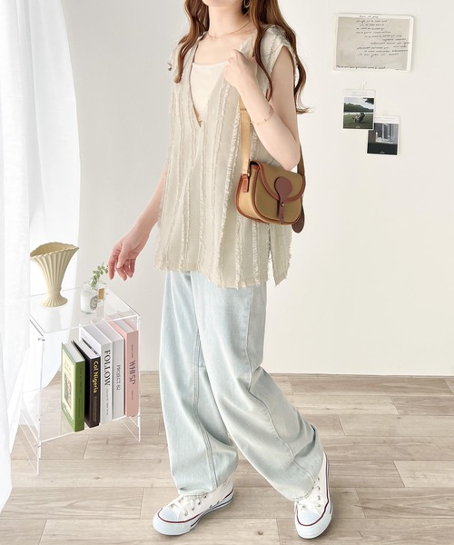 classicalelf（クラシカルエルフ）の「一枚で着映える。前後2wayカットジャガードフリンジ深Vベスト（ベスト・レディース・ブラック/アイボリー・LARGE/MEDIUM/SMALL/X-LARGE）」の13枚目の写真