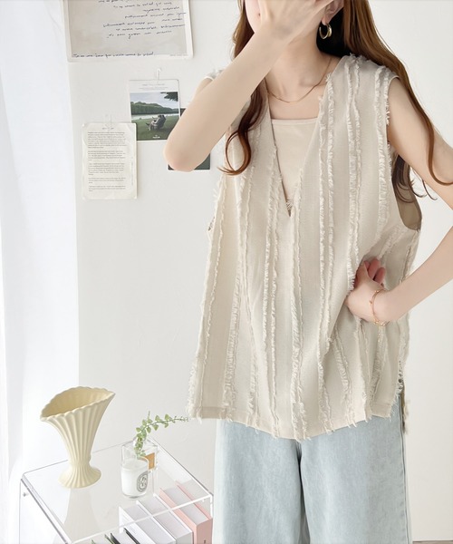 classicalelf（クラシカルエルフ）の「一枚で着映える。前後2wayカットジャガードフリンジ深Vベスト（ベスト・レディース・ブラック/アイボリー・LARGE/MEDIUM/SMALL/X-LARGE）」の12枚目の写真