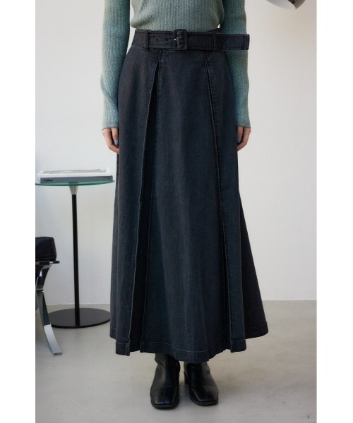 AZUL by moussy（アズールバイマウジー）の「ボックスプリーツデニムスカート（スカート・レディース・ライトブラック/ワンウォッシュ・SMALL/MEDIUM）」の6枚目の写真