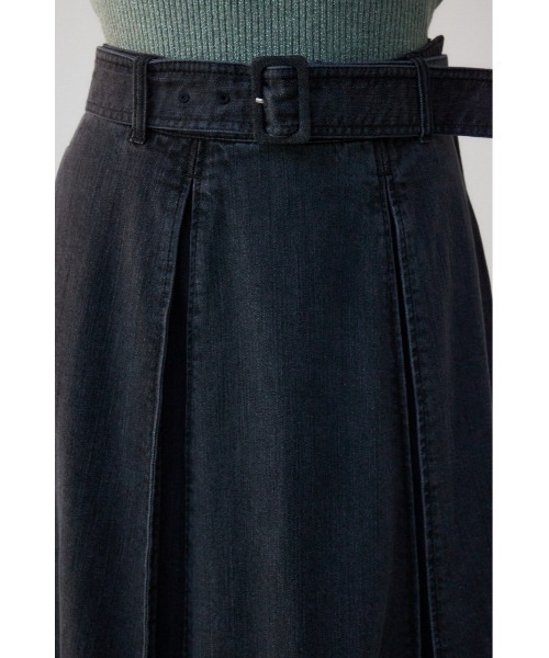 AZUL by moussy（アズールバイマウジー）の「ボックスプリーツデニムスカート（スカート・レディース・ライトブラック/ワンウォッシュ・SMALL/MEDIUM）」の9枚目の写真