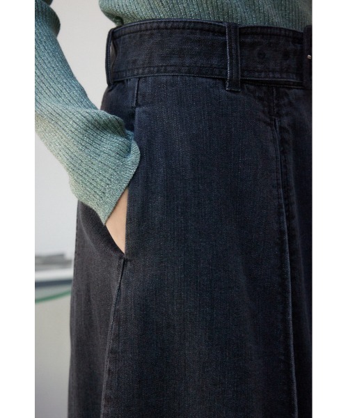 AZUL by moussy（アズールバイマウジー）の「ボックスプリーツデニムスカート（スカート・レディース・ライトブラック/ワンウォッシュ・SMALL/MEDIUM）」の11枚目の写真