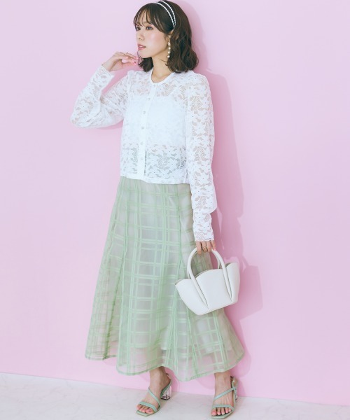 marun（マルン）の「＜大きいサイズ＞ レースカーディガン marun（カーディガン/ボレロ・レディース・オフホワイト/ブラック・L/5L/4L/3L/LL）」の3枚目の写真