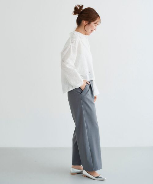 le.coeur blanc（ルクールブラン）の「サイドバックルベルトタックパンツ（その他パンツ・レディース・グレー/ベージュ/ブラック・38/36）」の12枚目の写真