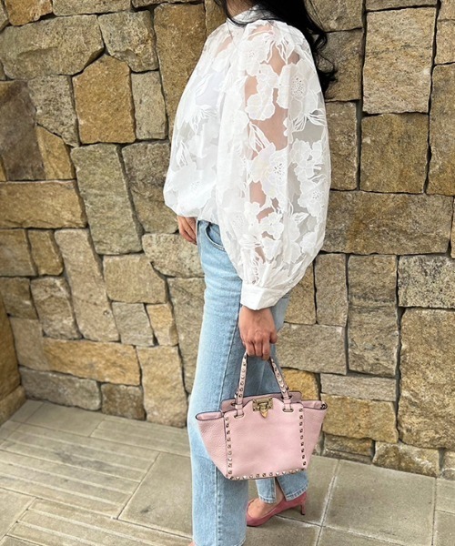 MODE ROBE（モードローブ）の「フラワーオパールブラウス（シャツ/ブラウス・レディース・ホワイト・FREE）」の5枚目の写真