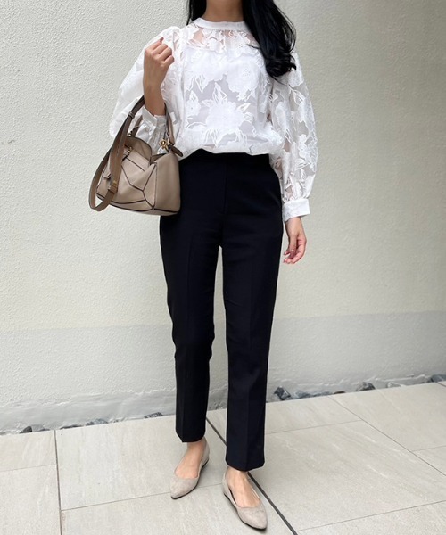 MODE ROBE（モードローブ）の「フラワーオパールブラウス（シャツ/ブラウス・レディース・ホワイト・FREE）」の6枚目の写真