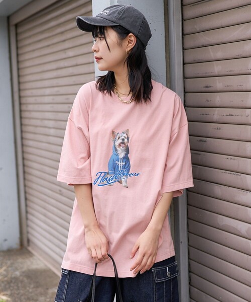 PUBLUX（パブリュクス）の「Bohemian Chop/ボヘミアンチョップ パーカーDOG アニマルプリントTシャツ　限定展開（Tシャツ/カットソー・レディース・オフホワイト/チャコールグレー/ピンク・S/M/L）」の3枚目の写真