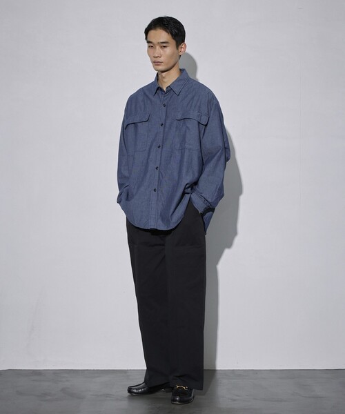 Firsthand(ファーストハンド)の「Firsthand/ファーストハンド オゾン加工ビッグシャンブレーシャツ / ビッグシルエット / オーバーサイズ(シャツ/ブラウス・メンズ・ブルー・L/M)」の19枚目の写真