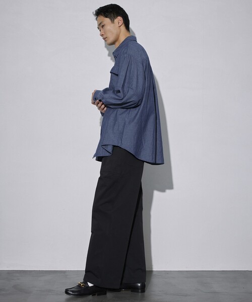 Firsthand(ファーストハンド)の「Firsthand/ファーストハンド オゾン加工ビッグシャンブレーシャツ / ビッグシルエット / オーバーサイズ(シャツ/ブラウス・メンズ・ブルー・L/M)」の3枚目の写真