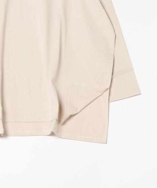 DouDou（ドゥドゥ）の「袖スリットTEE（Tシャツ/カットソー・レディース・ブラック/ライトベージュ/オフホワイト・FREE）」の8枚目の写真