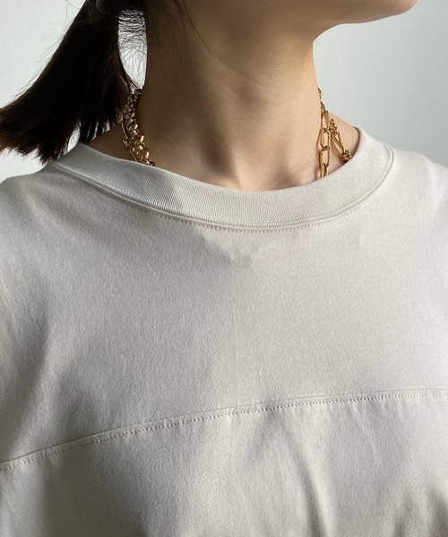 DouDou（ドゥドゥ）の「袖スリットTEE（Tシャツ/カットソー・レディース・ブラック/ライトベージュ/オフホワイト・FREE）」の12枚目の写真