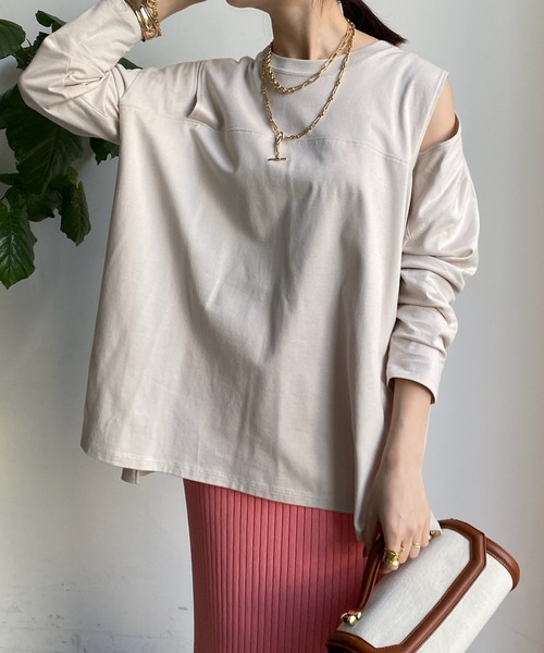 DouDou（ドゥドゥ）の「袖スリットTEE（Tシャツ/カットソー・レディース・ブラック/ライトベージュ/オフホワイト・FREE）」の22枚目の写真